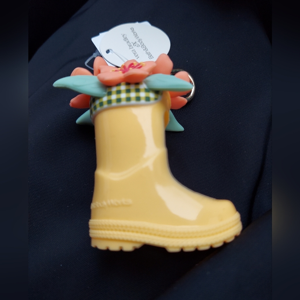 Rain boot pocketback holder by bath and body works